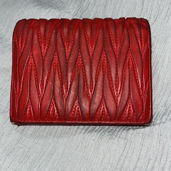 MIU MIU Short Button Bi-Fold Maltese Wallet Lambskin, Red - Picture 5 of 15